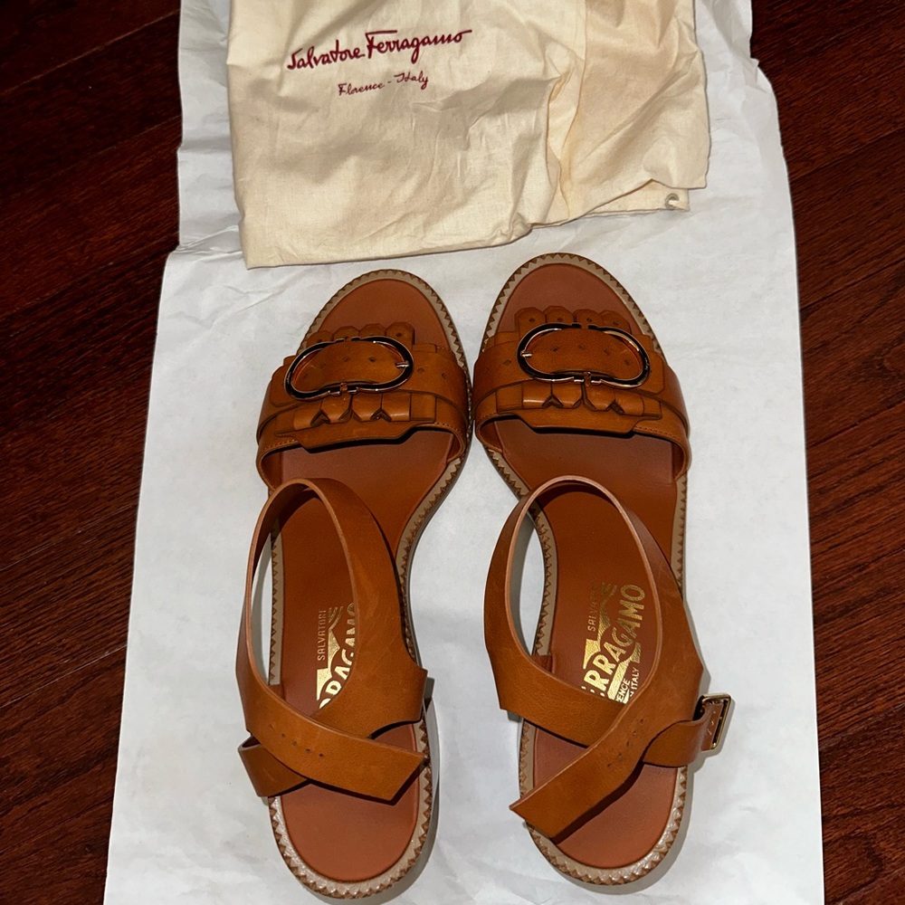 Salvatore Ferragamo- sandal heel